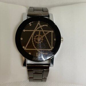 Women’s black tone watch 32mm case quartz analog bracelet size 6.5” running